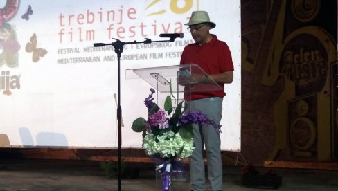 ФЕСТИВАЛ МЕДИТЕРАНСКОГ И ЕВРОПСКОГ ФИЛМА У ТРЕБИЊУ: Ани Софреновић и војиславу Брајовићу додељен Златни платан ФЕСТИВАЛ МЕДИТЕРАНСКОГ И ЕВРОПСКОГ ФИЛМА У ТРЕБИЊУ: Ани Софреновић и војиславу Брајовићу додељен Златни платан