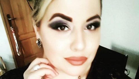 ПОРОДИЉА ПРЕМИНУЛА ОД КОРОНЕ: Др Шољанин изгубила битку са вирусом, иза ње остали двоје деце и супруг ПОРОДИЉА ПРЕМИНУЛА ОД КОРОНЕ: Др Шољанин изгубила битку са вирусом, иза ње остали двоје деце и супруг