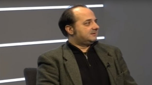 ДВА ТИПА ЦРНОГОРСКОГ СЕПАРАТИЗМА: Историчар упозорио на опасности које прете ДВА ТИПА ЦРНОГОРСКОГ СЕПАРАТИЗМА: Историчар упозорио на опасности које прете