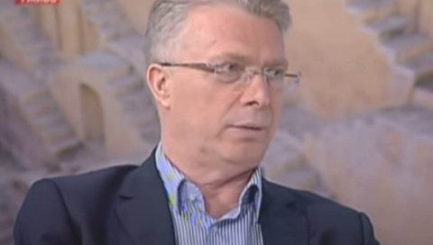 КОРОНА РАЗАРА БУБРЕГЕ: Др Хрвачевић објаснио шта све корона ради људском телу КОРОНА РАЗАРА БУБРЕГЕ: Др Хрвачевић објаснио шта све корона ради људском телу
