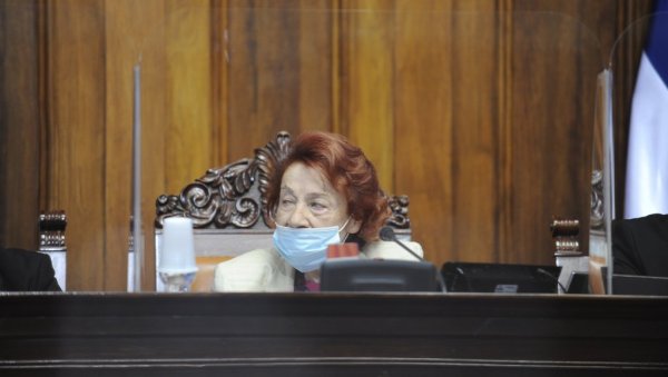 МУК У СКУПШТИНИ СРБИЈЕ: Потресно сведочење Смиље Тишме - тешка тишина, а онда аплауз МУК У СКУПШТИНИ СРБИЈЕ: Потресно сведочење Смиље Тишме - тешка тишина, а онда аплауз