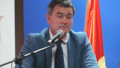 POČELE MAHINACIJE U CRNOJ GORI! Lekić: Objavićemo imena onih koji prodaju lične dokumente POČELE MAHINACIJE U CRNOJ GORI! Lekić: Objavićemo imena onih koji prodaju lične dokumente