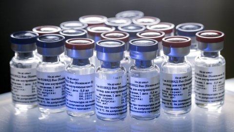 ВАКЦИНЕ ЋЕ КОШТАТИ ОД 20 ДО 26 ДОЛАРА Вучић: Држава ће све да плати ВАКЦИНЕ ЋЕ КОШТАТИ ОД 20 ДО 26 ДОЛАРА Вучић: Држава ће све да плати