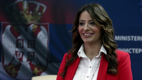 БЕБЕ У РАПОРТУ: Нела Кубуровић поднела извештај Министарства правде, успех ресора се мери још једним билансом БЕБЕ У РАПОРТУ: Нела Кубуровић поднела извештај Министарства правде, успех ресора се мери још једним билансом