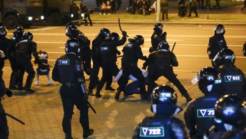 ХОРСКИ ПРОТИВ ЛУКАШЕНКА: Американци траже одлазак председника Белорусије, Немци хоће нове санкције ХОРСКИ ПРОТИВ ЛУКАШЕНКА: Американци траже одлазак председника Белорусије, Немци хоће нове санкције