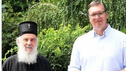 ВУЧИЋ СЕ САСТАО СА ПАТРИЈАРХОМ ИРИНЕЈЕМ: Ово су биле теме разговора ВУЧИЋ СЕ САСТАО СА ПАТРИЈАРХОМ ИРИНЕЈЕМ: Ово су биле теме разговора