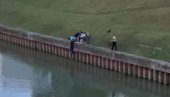 ХЕРОЈСКИ ПОДВИГ: Погледајте шта су полицајци урадили у Зрењанину (ФОТО) ХЕРОЈСКИ ПОДВИГ: Погледајте шта су полицајци урадили у Зрењанину (ФОТО)