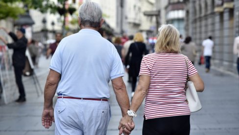 MORATORIJUM VAŽI I ZA NAJSTARIJE: PIO fond obustavio naplatu administrativnih zabrana za korisnike penzije MORATORIJUM VAŽI I ZA NAJSTARIJE: PIO fond obustavio naplatu administrativnih zabrana za korisnike penzije