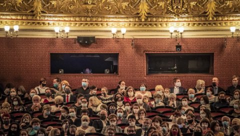 АТЕЉЕ 212 КУПИО ТОПЛОМЕРЕ: Позоришта се прилагођавају мерама и препорукама надлежних и припремају за почетак сезоне АТЕЉЕ 212 КУПИО ТОПЛОМЕРЕ: Позоришта се прилагођавају мерама и препорукама надлежних и припремају за почетак сезоне