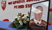 ЗВЕЗДА СЕ ОПРОСТИЛА ОД СВОЈЕ ЛЕГЕНДЕ: Одржана комеморација Владици Поповићу ЗВЕЗДА СЕ ОПРОСТИЛА ОД СВОЈЕ ЛЕГЕНДЕ: Одржана комеморација Владици Поповићу