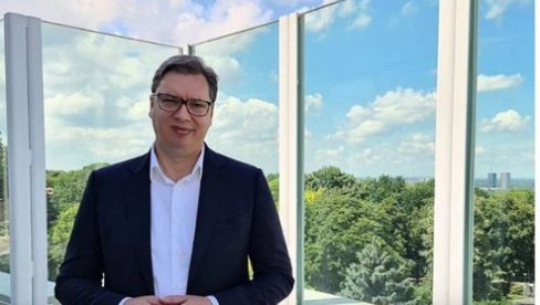 ПРЕДСЕДНИК У ПОСЕТИ СЛОВЕНИЈИ: Вучић учествује на Бледском стратешком форуму ПРЕДСЕДНИК У ПОСЕТИ СЛОВЕНИЈИ: Вучић учествује на Бледском стратешком форуму