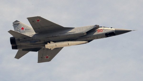 МОДЕРНИЗОВАНИ МиГ-31 УЛАЗИ У БОРБУ: Руско ваздухопловство добило нове носаче “кинжала” и убице сателита (ВИДЕО)