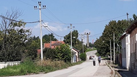 НОВИ МОСТ СКРАЋУЈЕ СТАРЕ МУКЕ: Становници Нештина и Визића до Бачке Паланке и даље долазе пролазећи преко граница Хрватске НОВИ МОСТ СКРАЋУЈЕ СТАРЕ МУКЕ: Становници Нештина и Визића до Бачке Паланке и даље долазе пролазећи преко граница Хрватске