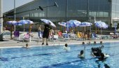 ПОЧЕЛО СНИМАЊЕ ЛЕТА...: У Београду у четвртак пала прва клапа филма Радивоја Андрића ПОЧЕЛО СНИМАЊЕ ЛЕТА...: У Београду у четвртак пала прва клапа филма Радивоја Андрића