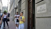 STUDENTI ĆE POMAGATI NASTAVNICIMA: Inicijativa akademaca i učiteljskih fakulteta STUDENTI ĆE POMAGATI NASTAVNICIMA: Inicijativa akademaca i učiteljskih fakulteta