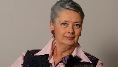 ДРАИНАЦ ТАЊИ КРАГУЈЕВИЋ: Једногласном одлуком жирија, у петак додељена угледна песничка награда ДРАИНАЦ ТАЊИ КРАГУЈЕВИЋ: Једногласном одлуком жирија, у петак додељена угледна песничка награда