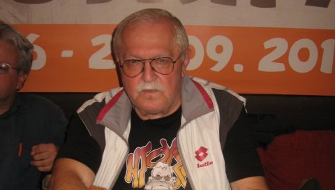 ЗБОГ КЛИНТОНА ХЕРОЈ У ГРЧКОЈ: Душан Рељић, добитник награде за допринос стрипу, на балканској смотри ЗБОГ КЛИНТОНА ХЕРОЈ У ГРЧКОЈ: Душан Рељић, добитник награде за допринос стрипу, на балканској смотри