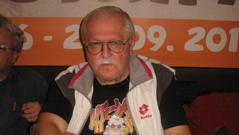 ЗБОГ КЛИНТОНА ХЕРОЈ У ГРЧКОЈ: Душан Рељић, добитник награде за допринос стрипу, на балканској смотри ЗБОГ КЛИНТОНА ХЕРОЈ У ГРЧКОЈ: Душан Рељић, добитник награде за допринос стрипу, на балканској смотри
