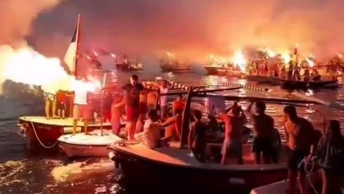 СПЕКТАКУЛАРНА БАКЉАДА НА ЈАДРАНУ: Величанствени призори са прве литије на води (ВИДЕО) СПЕКТАКУЛАРНА БАКЉАДА НА ЈАДРАНУ: Величанствени призори са прве литије на води (ВИДЕО)