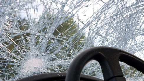 ОДШТЕТА И ЖЕНИ И ЉУБАВНИЦИ: После погибије Италијана у саобраћајној несрећи обе жене обештећене ОДШТЕТА И ЖЕНИ И ЉУБАВНИЦИ: После погибије Италијана у саобраћајној несрећи обе жене обештећене