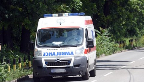 УДАРИО МУШКАРЦА, ПА ПОБЕГАО СА МЕСТА НЕСРЕЋЕ: Приведен возач (73) из Врања, тешко повредио другог учесника у саобраћају УДАРИО МУШКАРЦА, ПА ПОБЕГАО СА МЕСТА НЕСРЕЋЕ: Приведен возач (73) из Врања, тешко повредио другог учесника у саобраћају