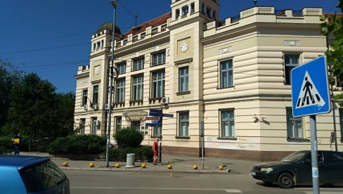 ŠVERCOVAO POLA TONE DUVANA: Pirotska policija uhapsila Novosađanina ŠVERCOVAO POLA TONE DUVANA: Pirotska policija uhapsila Novosađanina