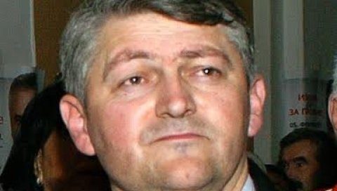 МАЛИ ЗВОРНИК ДОБИЈА НОВУ ВЛАСТ: СПС у опозицији МАЛИ ЗВОРНИК ДОБИЈА НОВУ ВЛАСТ: СПС у опозицији