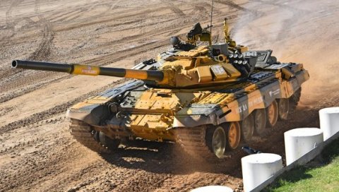 РУСИ ЈАЧАЈУ ОКЛОПНЕ СНАГЕ: Напредан модернизација тенкова Т-72Б3М и Т-80БВМ РУСИ ЈАЧАЈУ ОКЛОПНЕ СНАГЕ: Напредан модернизација тенкова Т-72Б3М и Т-80БВМ