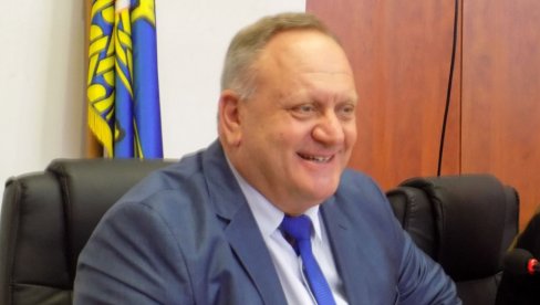 CVETANOVIĆ PONOVO IZABRAN ZA GRADONAČELNIKA: Bez promena na rukovodećim pozicijama u gradu na Veternici CVETANOVIĆ PONOVO IZABRAN ZA GRADONAČELNIKA: Bez promena na rukovodećim pozicijama u gradu na Veternici