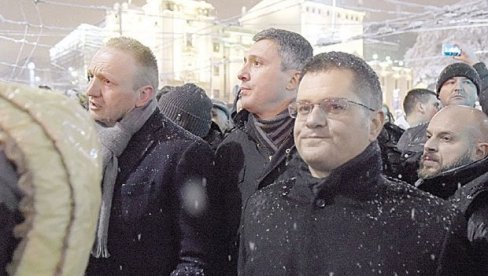 СНИМАК ПРОДУБИО СУКОБ ЂИЛАС - ЈЕРЕМИЋ: Нова афера са Николом Јовановићем потврдила постојање несугласица унутар удружене опозиције СНИМАК ПРОДУБИО СУКОБ ЂИЛАС - ЈЕРЕМИЋ: Нова афера са Николом Јовановићем потврдила постојање несугласица унутар удружене опозиције