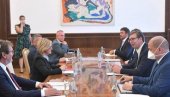ОДРЖАН САСТАНАК: Вучић са представницима Хрватског националног вијећа у Србији ОДРЖАН САСТАНАК: Вучић са представницима Хрватског националног вијећа у Србији