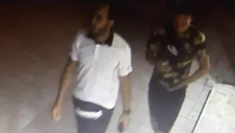 ХАПШЕЊЕ У ВРАЊУ: Мигранти из Алжира опљачкали сребрнару ХАПШЕЊЕ У ВРАЊУ: Мигранти из Алжира опљачкали сребрнару