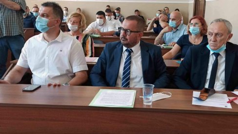 У БОГАТИЋУ СНС ФОРМИРАЛА ВЛАСТ, СПС НИЈЕ ГЛАСАЛА: Нови председник Дамњановић У БОГАТИЋУ СНС ФОРМИРАЛА ВЛАСТ, СПС НИЈЕ ГЛАСАЛА: Нови председник Дамњановић