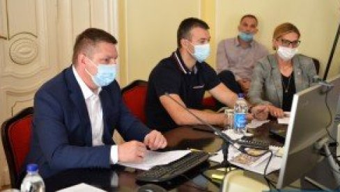 ŠANSA ZA MLADE ZRENJANINCE: Od 10. septembra dostupna bespovratna sredstva u iznosu od 5.200 evra za započinjanje sopstvenog posla ŠANSA ZA MLADE ZRENJANINCE: Od 10. septembra dostupna bespovratna sredstva u iznosu od 5.200 evra za započinjanje sopstvenog posla