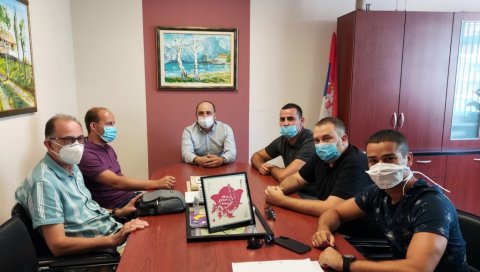 НЕЋЕМО ДОЗВОЛИТИ ДА СПОРТИСТИ ИСПАШТАЈУ: ССС у мисији помоћи спорту општине Блаце НЕЋЕМО ДОЗВОЛИТИ ДА СПОРТИСТИ ИСПАШТАЈУ: ССС у мисији помоћи спорту општине Блаце