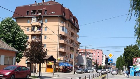 MALO KVADRATA - VELIKA POMOĆ: Javni poziv za stambeno zbrinjavanje izbeglica iz BiH i Hrvatske u Požarevcu MALO KVADRATA - VELIKA POMOĆ: Javni poziv za stambeno zbrinjavanje izbeglica iz BiH i Hrvatske u Požarevcu