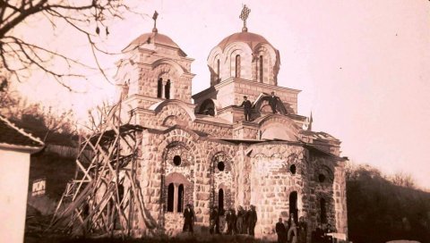 ВЕЛИКИ ЈУБИЛЕЈ ЦЕНТРАЛНОГ ХРАМА У АЗБУКОВИЦИ: Храм Преображења Господњег обележио 80 година постојања (ФОТО) ВЕЛИКИ ЈУБИЛЕЈ ЦЕНТРАЛНОГ ХРАМА У АЗБУКОВИЦИ: Храм Преображења Господњег обележио 80 година постојања (ФОТО)