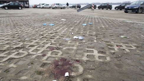RAZOČARANI MALOM KAZNOM RELIĆU: Tužilaštvo se žalilo, a porodica ubijenog Miloša Stojanovića ogorčena na prvostepenu presudu RAZOČARANI MALOM KAZNOM RELIĆU: Tužilaštvo se žalilo, a porodica ubijenog Miloša Stojanovića ogorčena na prvostepenu presudu