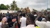ФРАНЦУСКА ЗАБРИНУТА ЗА БИВШУ КОЛОНИЈУ: Макрон тражи повратак реда у Малију ФРАНЦУСКА ЗАБРИНУТА ЗА БИВШУ КОЛОНИЈУ: Макрон тражи повратак реда у Малију