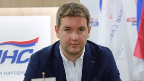 БОРИВОЈЕ ОБРАДОВИЋ НАКОН СЕДНИЦЕ ПРЕДСЕДНИШТВА ДНС: Циљ да будемо друга странка у владајућој коалицији БОРИВОЈЕ ОБРАДОВИЋ НАКОН СЕДНИЦЕ ПРЕДСЕДНИШТВА ДНС: Циљ да будемо друга странка у владајућој коалицији