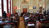 РЕИЗБОРИ У НИЗУ: У већини градова и општина, на челним функцијама остали проверени кадрови напредњака РЕИЗБОРИ У НИЗУ: У већини градова и општина, на челним функцијама остали проверени кадрови напредњака