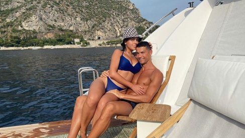 KUPIO JOJ POKLON OD 250.000 EVRA: Ronaldo nije štedeo, Georgina dobila - ovo KUPIO JOJ POKLON OD 250.000 EVRA: Ronaldo nije štedeo, Georgina dobila - ovo