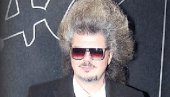 ДВОСТРУКА РАДОСТ ЗА ОБОЖАВАОЦЕ РЕПЕРА ИВАНА ИВАНОВИЋА ЂУСА: Албум и документарац ДВОСТРУКА РАДОСТ ЗА ОБОЖАВАОЦЕ РЕПЕРА ИВАНА ИВАНОВИЋА ЂУСА: Албум и документарац