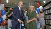 БАЈДЕНОВ ТРЕЋИ ЈУРИШ: Клинтонова критика Трампа у сенци шкакљивих фотографија БАЈДЕНОВ ТРЕЋИ ЈУРИШ: Клинтонова критика Трампа у сенци шкакљивих фотографија
