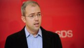 ОБОЖАВА СТРИПОВЕ: Константин Самофалов зна напамет Астерикса ОБОЖАВА СТРИПОВЕ: Константин Самофалов зна напамет Астерикса