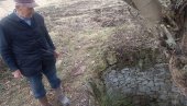 СРЕЋКОВИ РОДИТЕЉИ СУ СТРАДАЛИ, А ОВАКО ЈЕ ОН СПАСЕН: Прича о дечаку која је данас добила срећан крај СРЕЋКОВИ РОДИТЕЉИ СУ СТРАДАЛИ, А ОВАКО ЈЕ ОН СПАСЕН: Прича о дечаку која је данас добила срећан крај