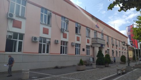 ПОЗИТИВНО ЈОШ 12 ОСОБА: У Кладову и Неготину нови случајеви корона вируса ПОЗИТИВНО ЈОШ 12 ОСОБА: У Кладову и Неготину нови случајеви корона вируса