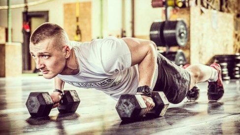 NENAD LUČIĆ SE VRATIO U ZRENJANIN: Uz sportiste u gradu sporta NENAD LUČIĆ SE VRATIO U ZRENJANIN: Uz sportiste u gradu sporta