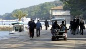 NOVI UDAR NA SRPSKE TURISTE: U Dalmaciji sa šest beogradskih vozila tokom noći skinute registarske tablice
