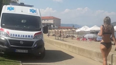 DOVEO DRUGU ŽENU U KUĆU KAKO BI MU OSVEŽILA BRAK: Supruga htela da ga zakolje posle trojke - detalji haosa u Kladovu DOVEO DRUGU ŽENU U KUĆU KAKO BI MU OSVEŽILA BRAK: Supruga htela da ga zakolje posle trojke - detalji haosa u Kladovu